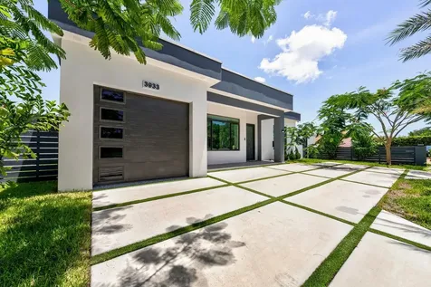 3933 Washington Street Hollywood FL 33021