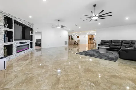 3504 Fontaneda Avenue Fort Pierce FL 34947