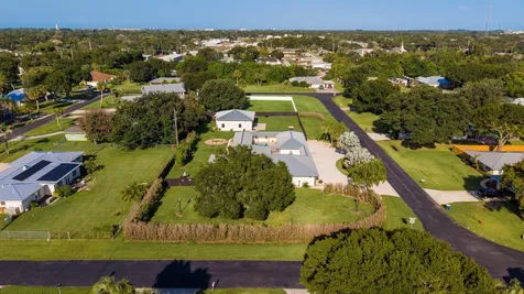 3504 Fontaneda Avenue Fort Pierce FL 34947