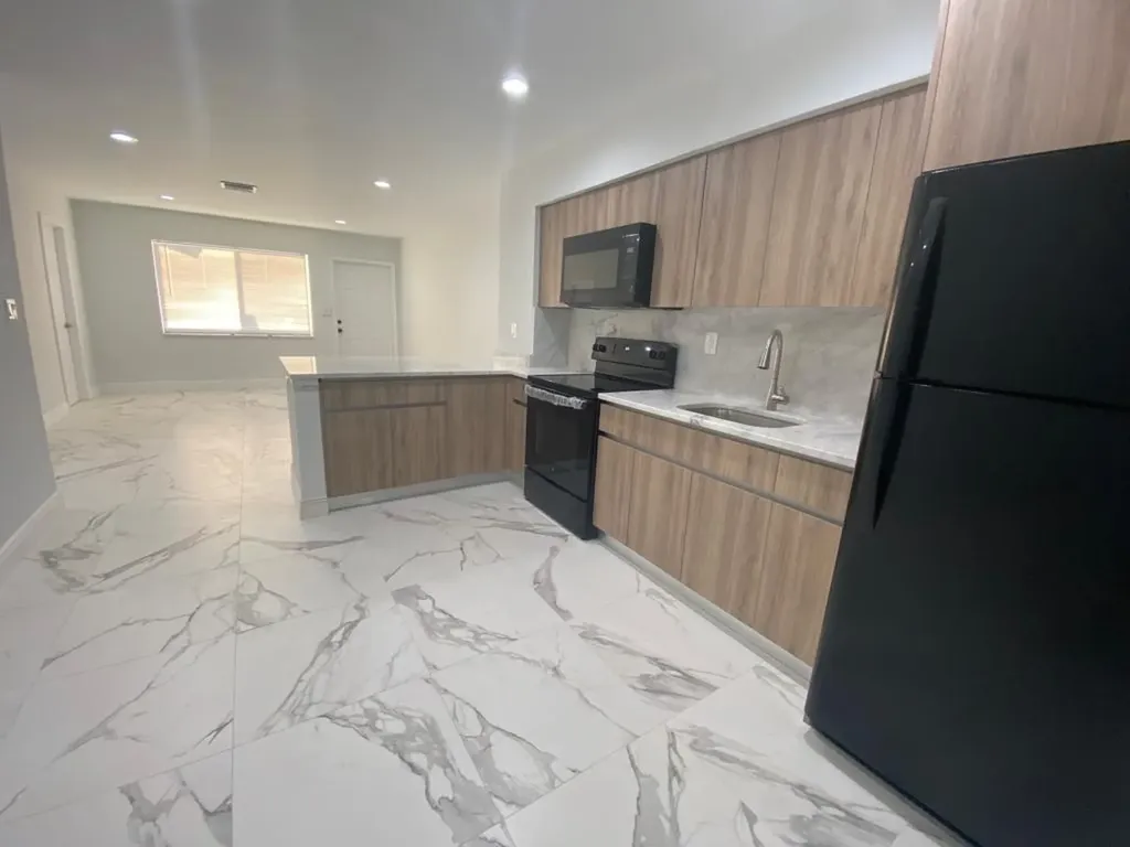2846 N North Dixie Highway Boca Raton FL 33431