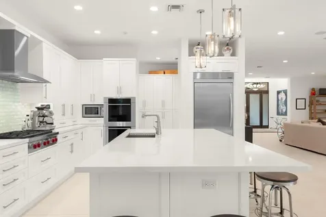 2517 NE 13th Street Fort Lauderdale FL 33304