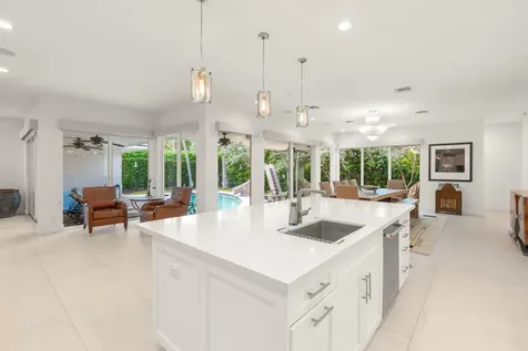 2517 NE 13th Street Fort Lauderdale FL 33304
