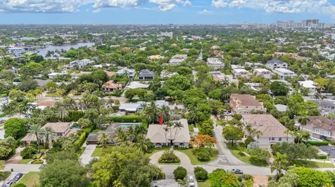 2517 NE 13th Street Fort Lauderdale FL 33304