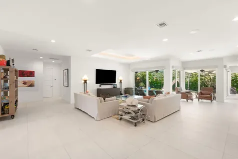 2517 NE 13th Street Fort Lauderdale FL 33304