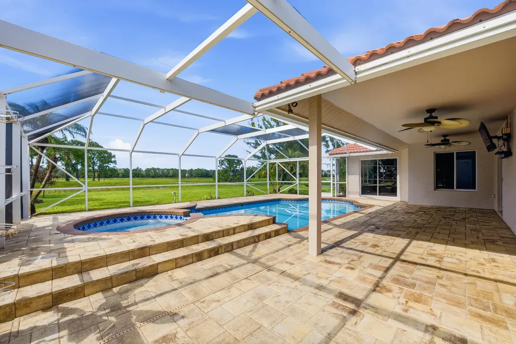 5476 NW Boydga Avenue Port St Lucie FL 34986