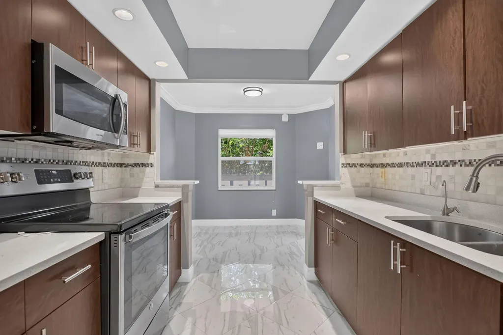 1703 Andros Isle Coconut Creek FL 33066