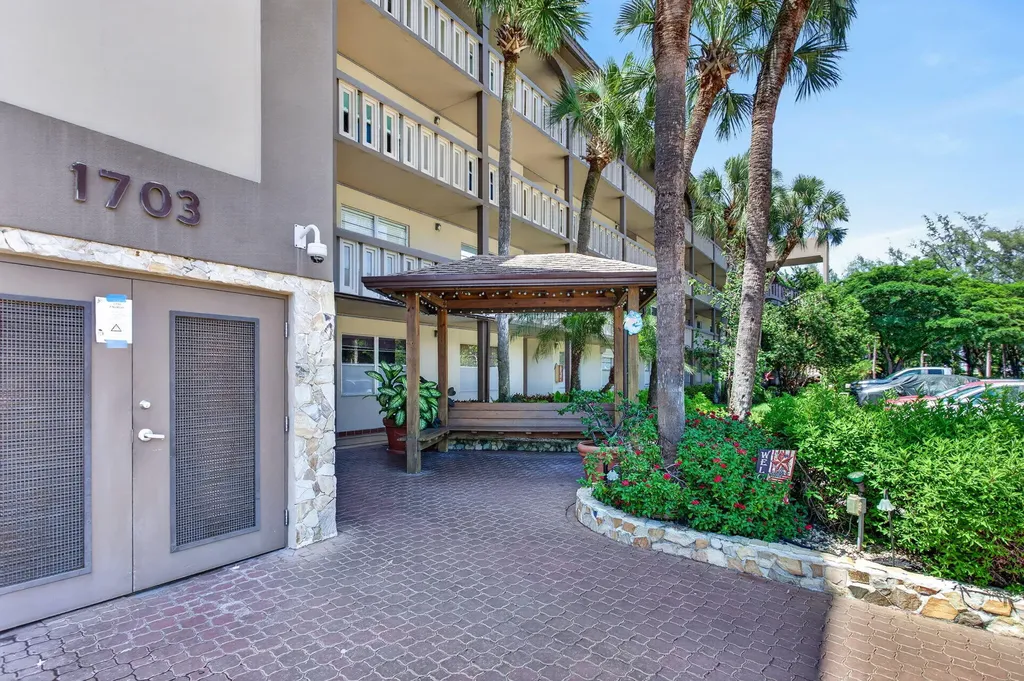 1703 Andros Isle Coconut Creek FL 33066