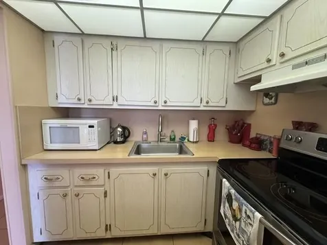 39 Dorchester B West Palm Beach FL 33417