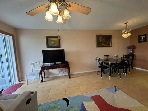 39 Dorchester B West Palm Beach FL 33417