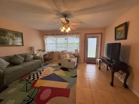 39 Dorchester B West Palm Beach FL 33417