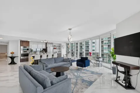 488 NE 18th Street Miami FL 33132