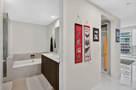 488 NE 18th Street Miami FL 33132