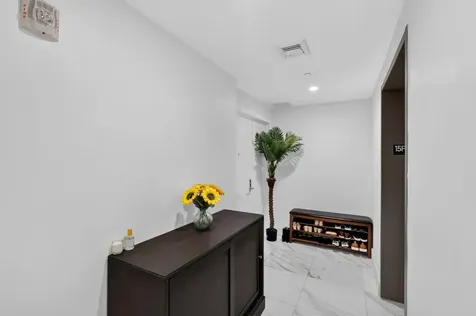 488 NE 18th Street Miami FL 33132