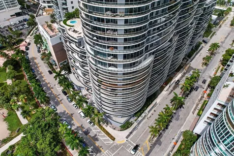 488 NE 18th Street Miami FL 33132
