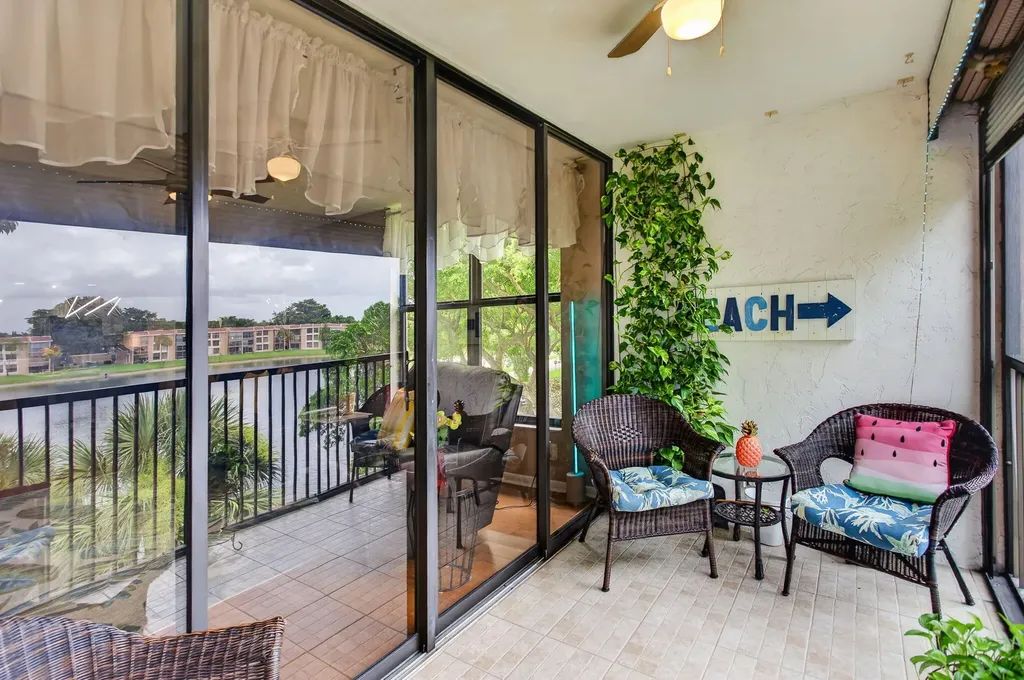 6048 Coral Lake Drive Margate FL 33063