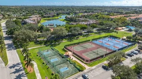 6048 Coral Lake Drive Margate FL 33063