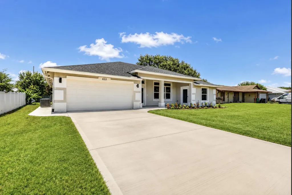 655 SW Seagull Terrace Port St Lucie FL 34953