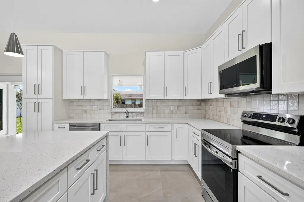 655 SW Seagull Terrace Port St Lucie FL 34953