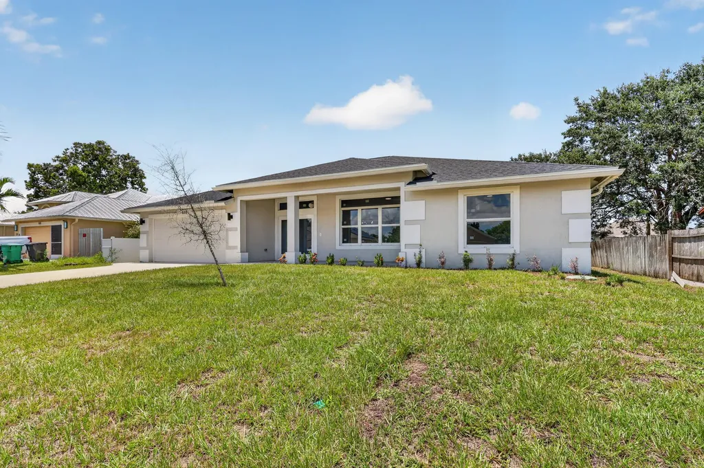 655 SW Seagull Terrace Port St Lucie FL 34953