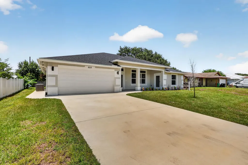 655 SW Seagull Terrace Port St Lucie FL 34953