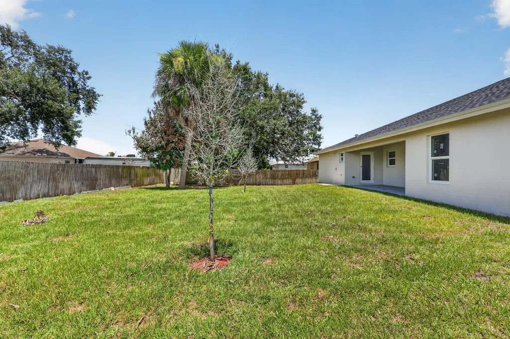 655 SW Seagull Terrace Port St Lucie FL 34953