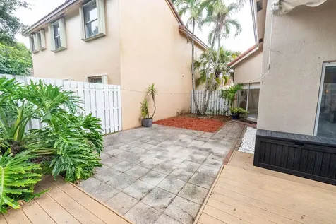 1284 NW 125th Terrace Sunrise FL 33323