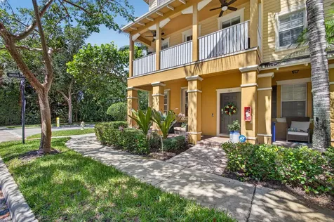 128 W Royal Palm Circle Jupiter FL 33458