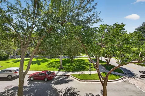 128 W Royal Palm Circle Jupiter FL 33458