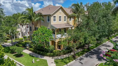 128 W Royal Palm Circle Jupiter FL 33458