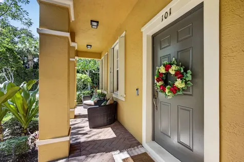 128 W Royal Palm Circle Jupiter FL 33458