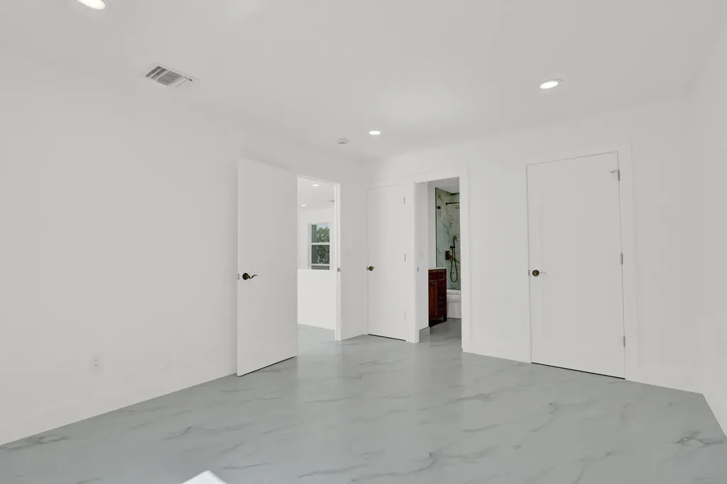 10084 Meridian Way N Palm Beach Gardens FL 33410
