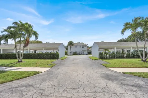 10084 Meridian Way N Palm Beach Gardens FL 33410