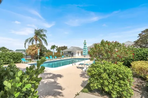 10084 Meridian Way N Palm Beach Gardens FL 33410