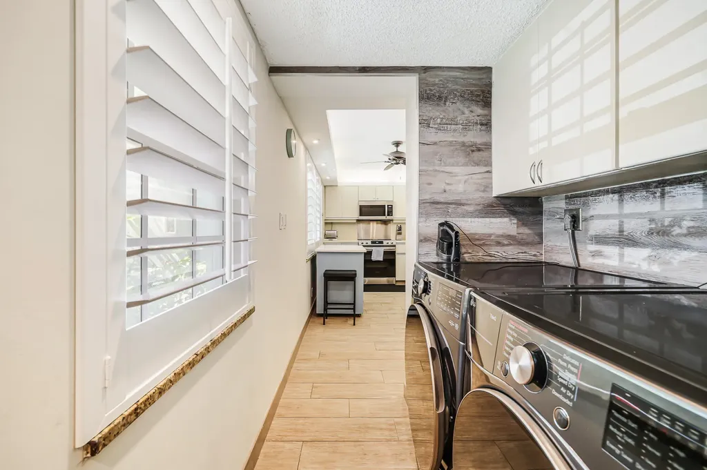 933 Cypress Grove Drive Pompano Beach FL 33069