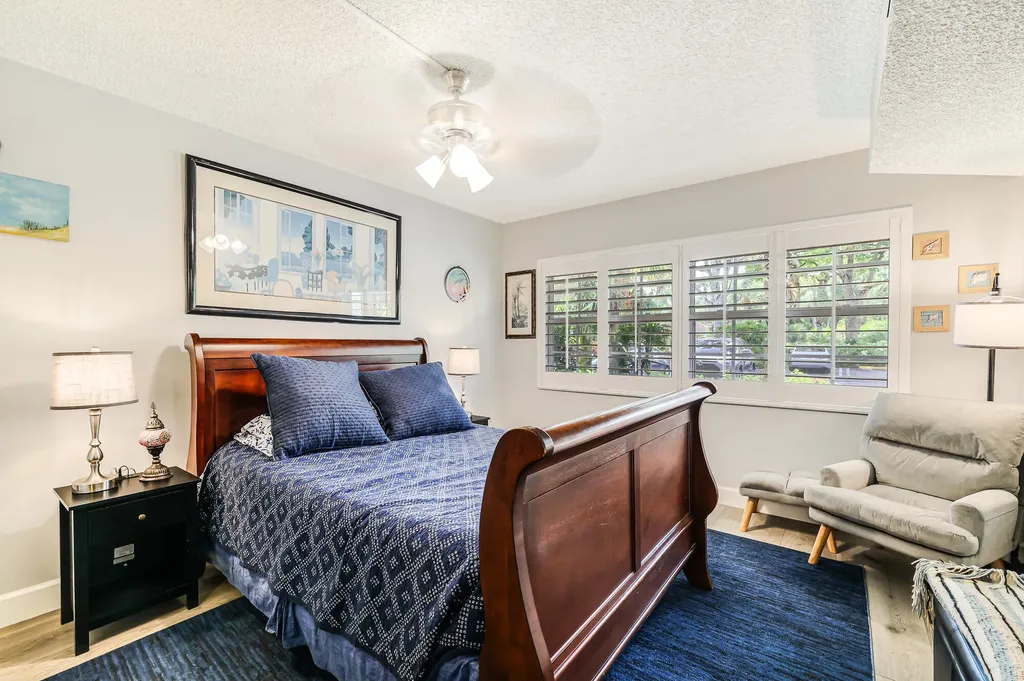 933 Cypress Grove Drive Pompano Beach FL 33069