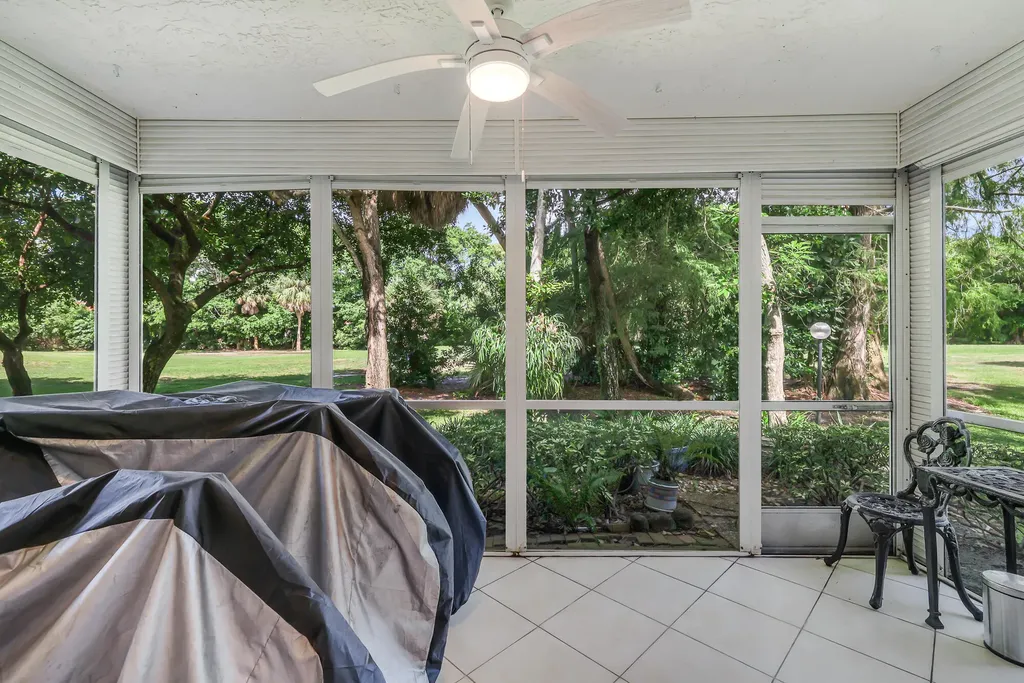 933 Cypress Grove Drive Pompano Beach FL 33069