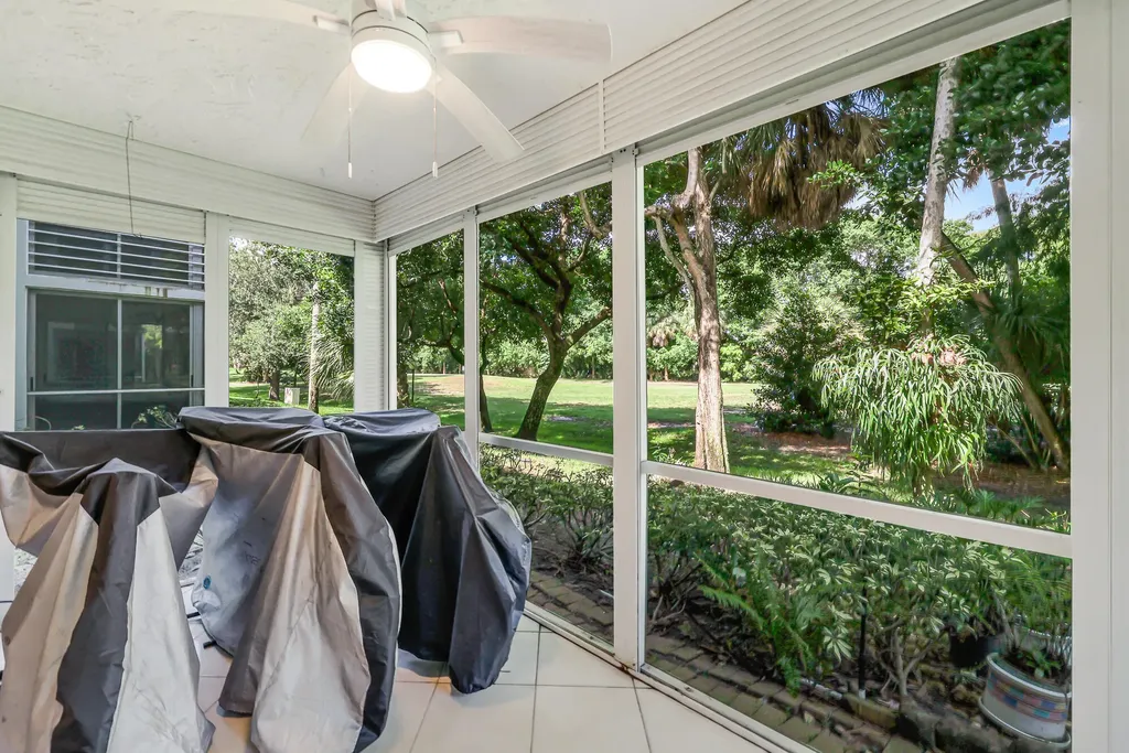 933 Cypress Grove Drive Pompano Beach FL 33069