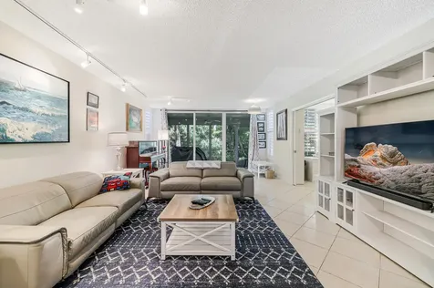 933 Cypress Grove Drive Pompano Beach FL 33069