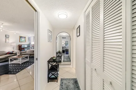 933 Cypress Grove Drive Pompano Beach FL 33069
