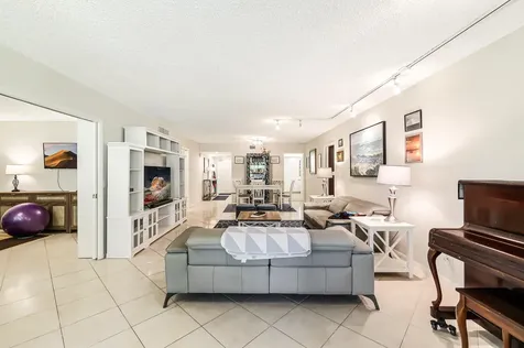 933 Cypress Grove Drive Pompano Beach FL 33069