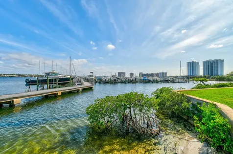 11453 Shady Oaks Lane North Palm Beach FL 33408