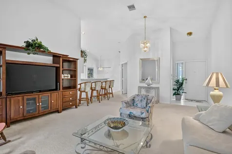 8100 Via Di Veneto Boca Raton FL 33496