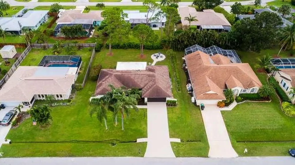 2413 SE Wishbone Road Port St Lucie FL 34952