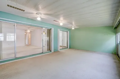 2886 E Fernley Drive E West Palm Beach FL 33415