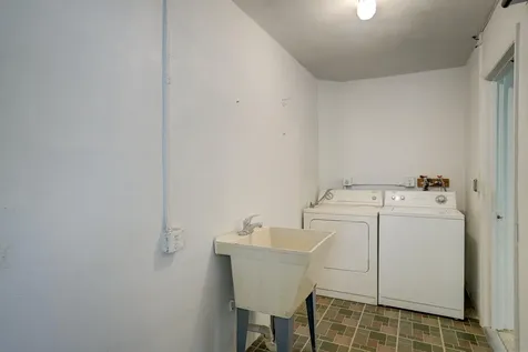 2886 E Fernley Drive E West Palm Beach FL 33415