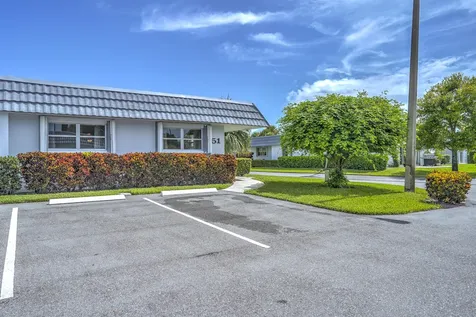 2886 E Fernley Drive E West Palm Beach FL 33415
