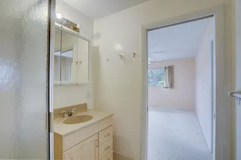 2886 E Fernley Drive E West Palm Beach FL 33415