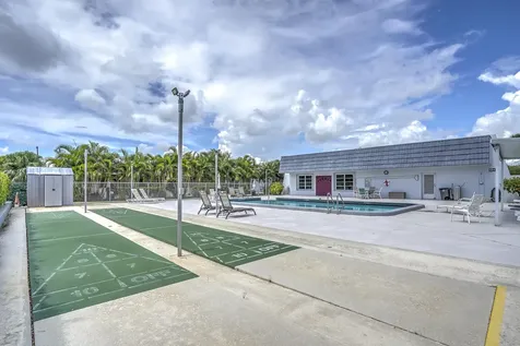 2886 E Fernley Drive E West Palm Beach FL 33415
