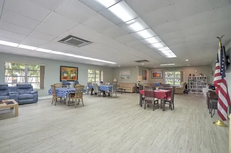 2886 E Fernley Drive E West Palm Beach FL 33415