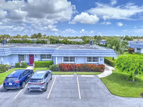 2886 E Fernley Drive E West Palm Beach FL 33415